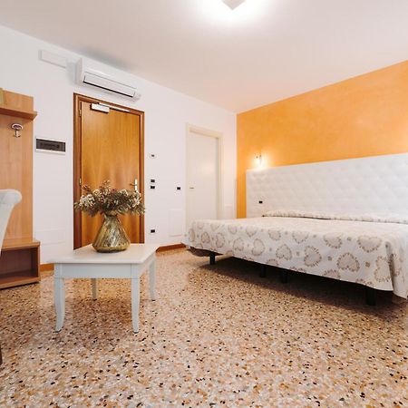 Hotel Roma Cittadella Exteriör bild
